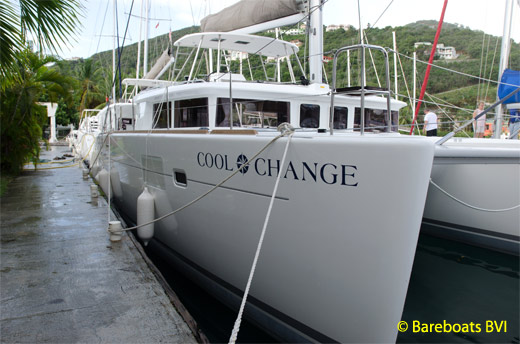 2546-Lagoon_450_Cool_Change_At_Dock.jpg