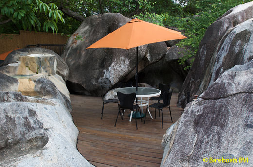VG_Rock_Cafe_Outdoor_Dining